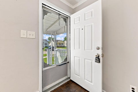 Tiny photo for 1666 Liberty Avenue, Lincoln Park City, MI 48146 (MLS # 81026045975)