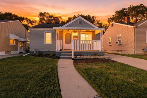 Tiny photo for 1666 Liberty Avenue, Lincoln Park City, MI 48146 (MLS # 81026045975)
