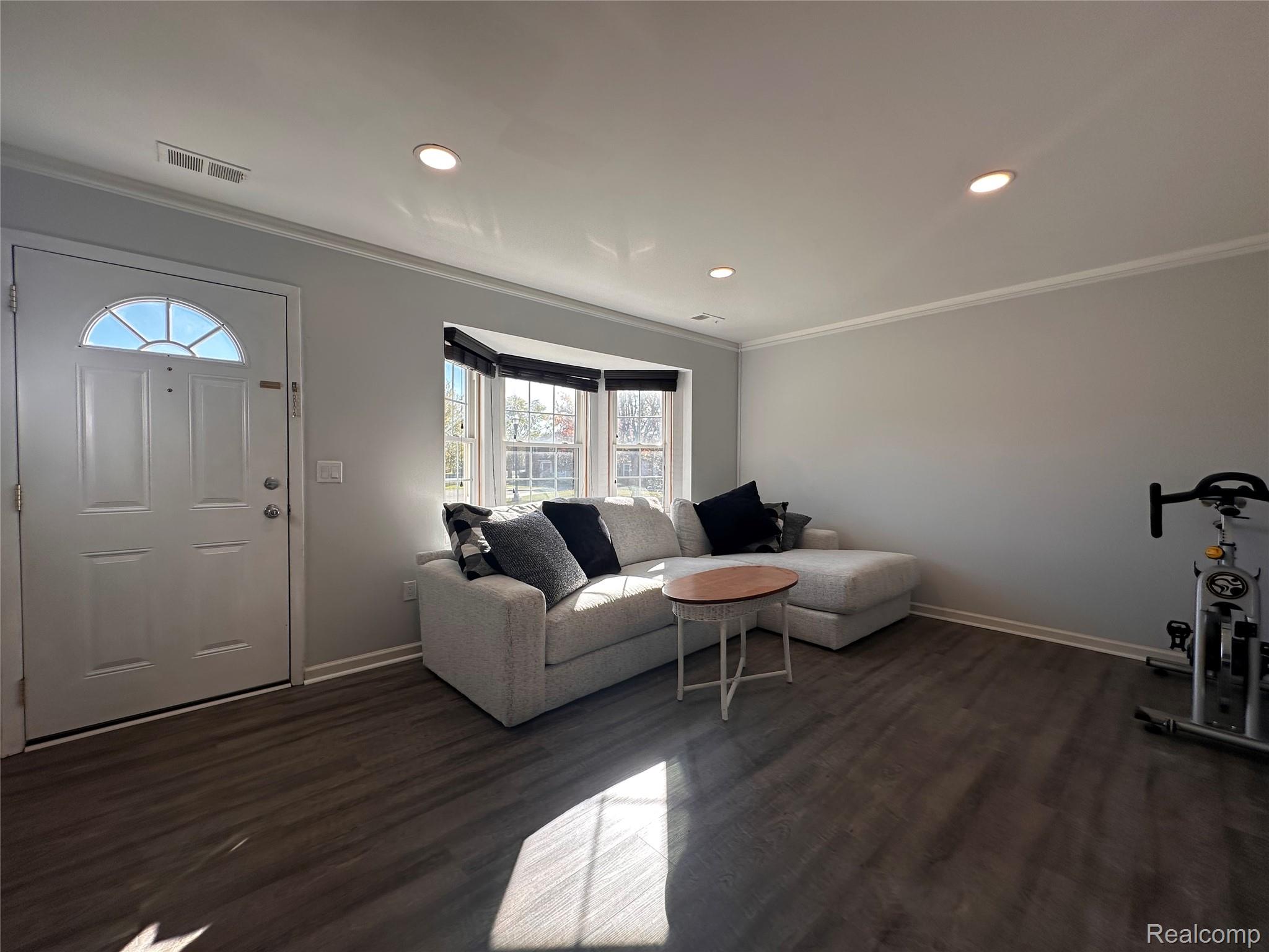 19585 Mariner Court 383