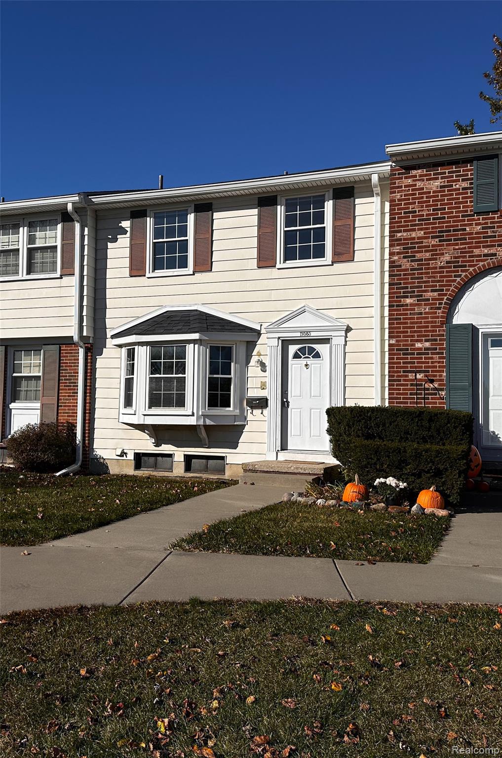 19585 Mariner Court 383