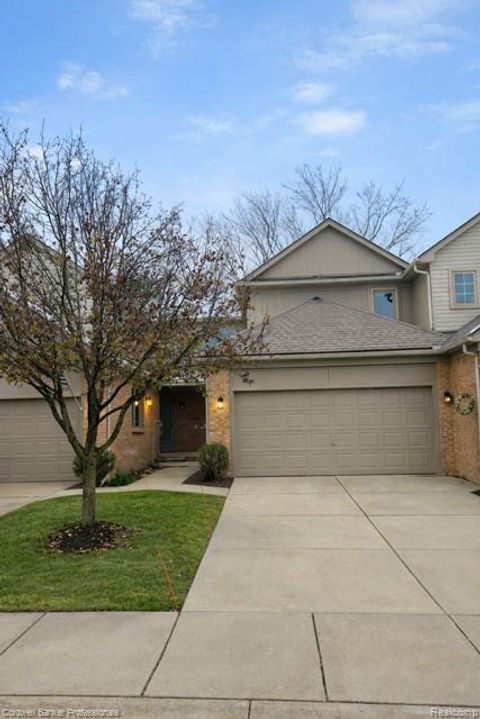 Photo of 4896 Royal Cove Drive, Macomb Township, MI 48316 (MLS # 20251058047)