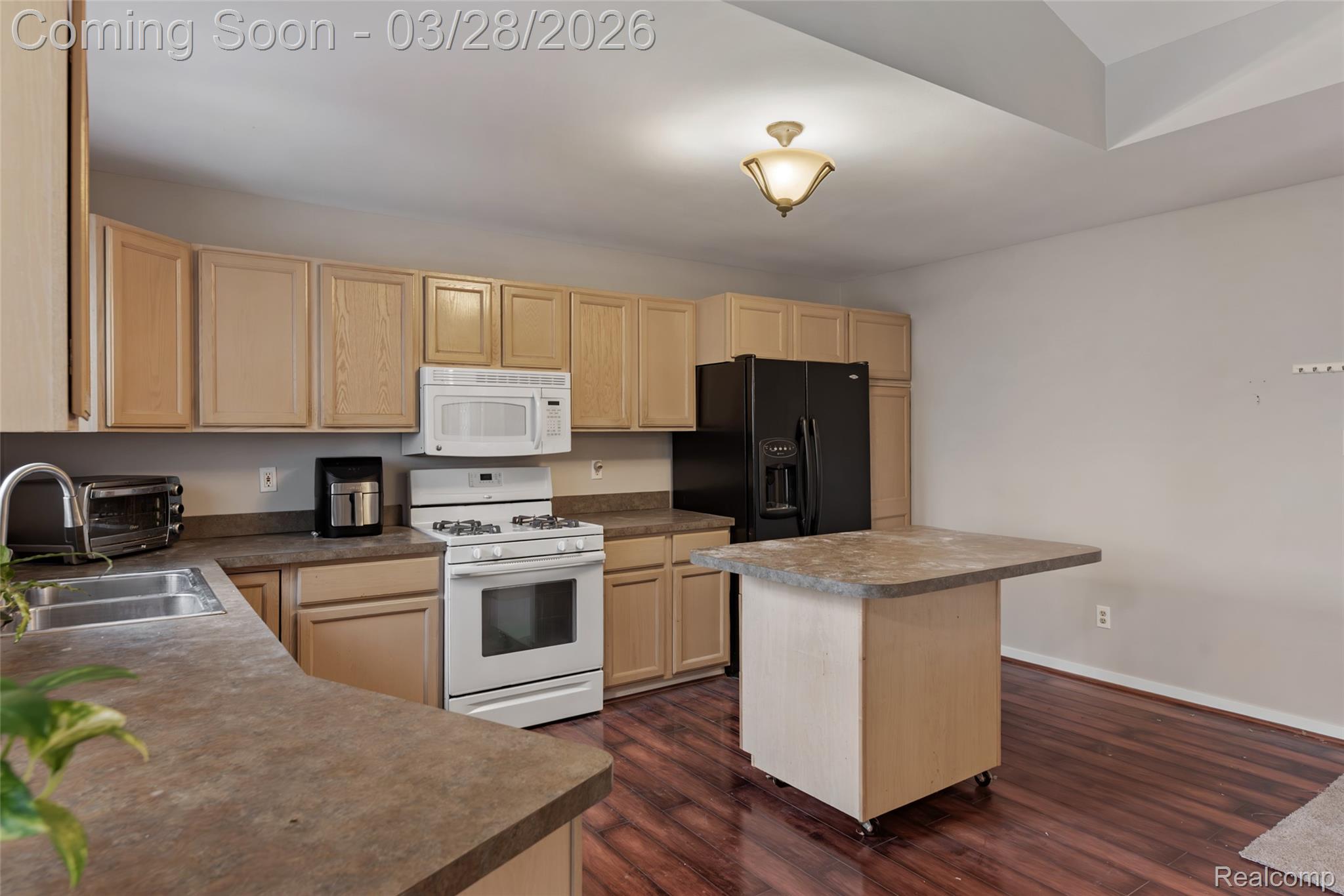 8732 Elizabeth Lake Road