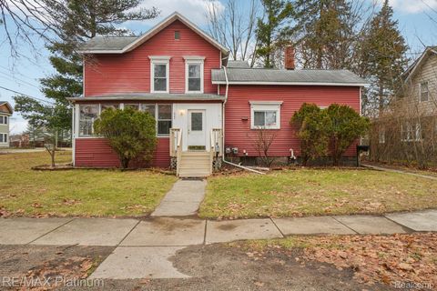 522 Fleming Street Howell City MI 48843