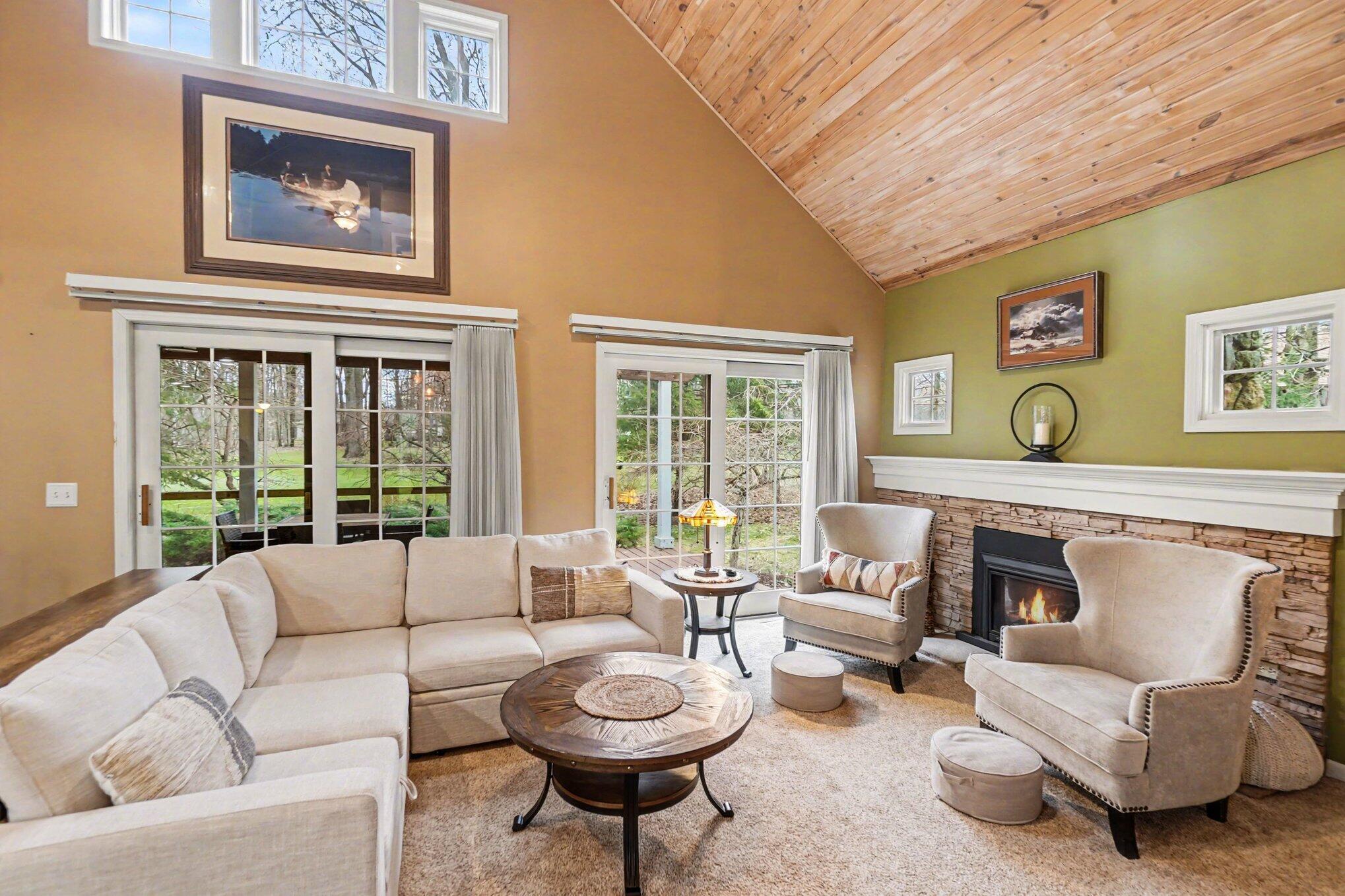 9362 Clubhouse Drive W