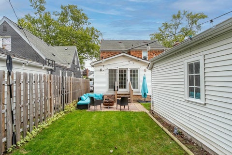 Tiny photo for 409 Madison Street, Grosse Pointe Farms City, MI 48236 (MLS # 58050223680)