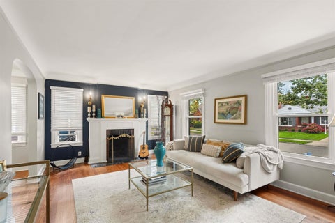 Tiny photo for 409 Madison Street, Grosse Pointe Farms City, MI 48236 (MLS # 58050223680)