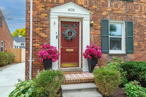 Tiny photo for 409 Madison Street, Grosse Pointe Farms City, MI 48236 (MLS # 58050223680)