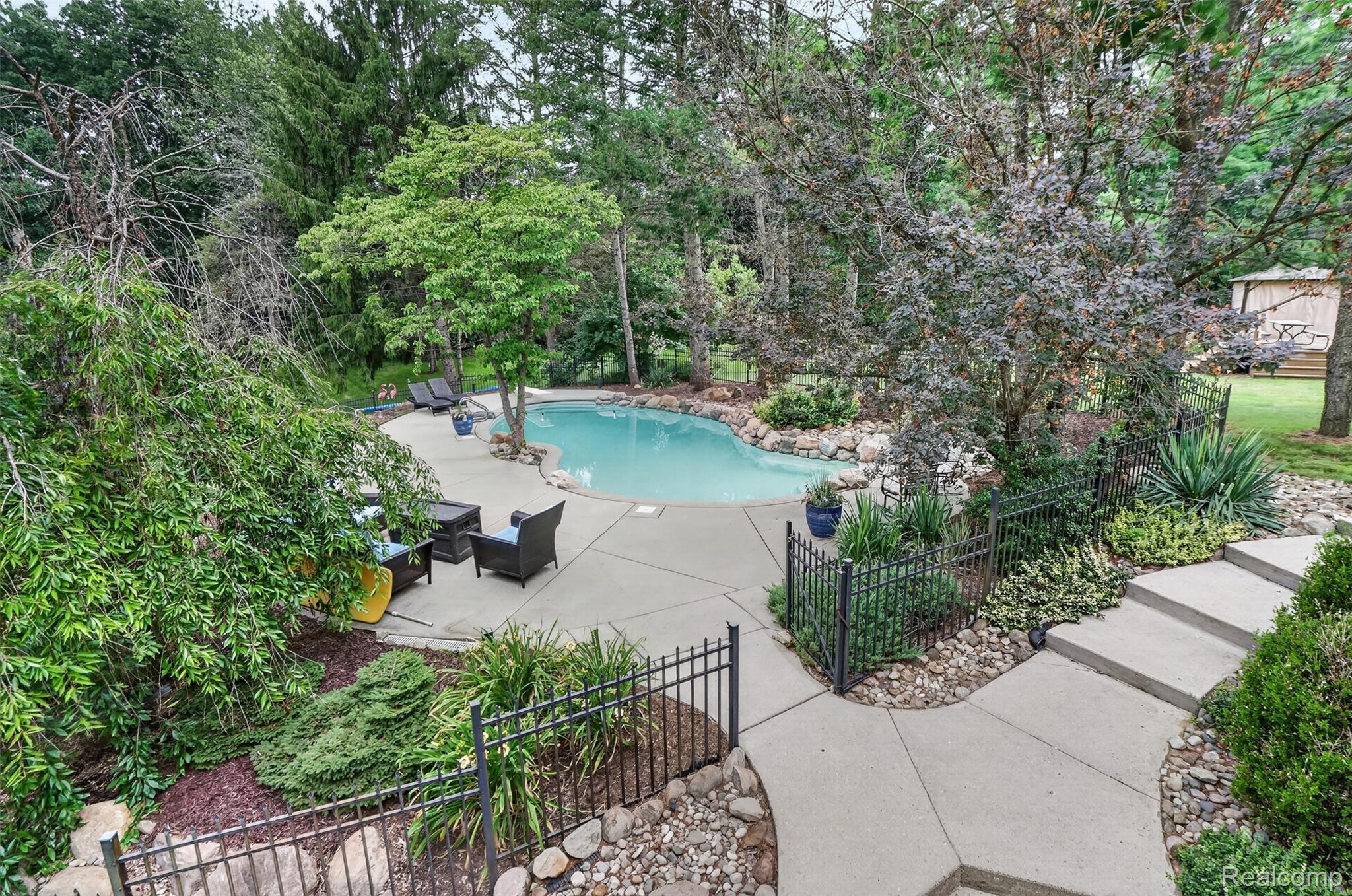 7772 Athlone Drive