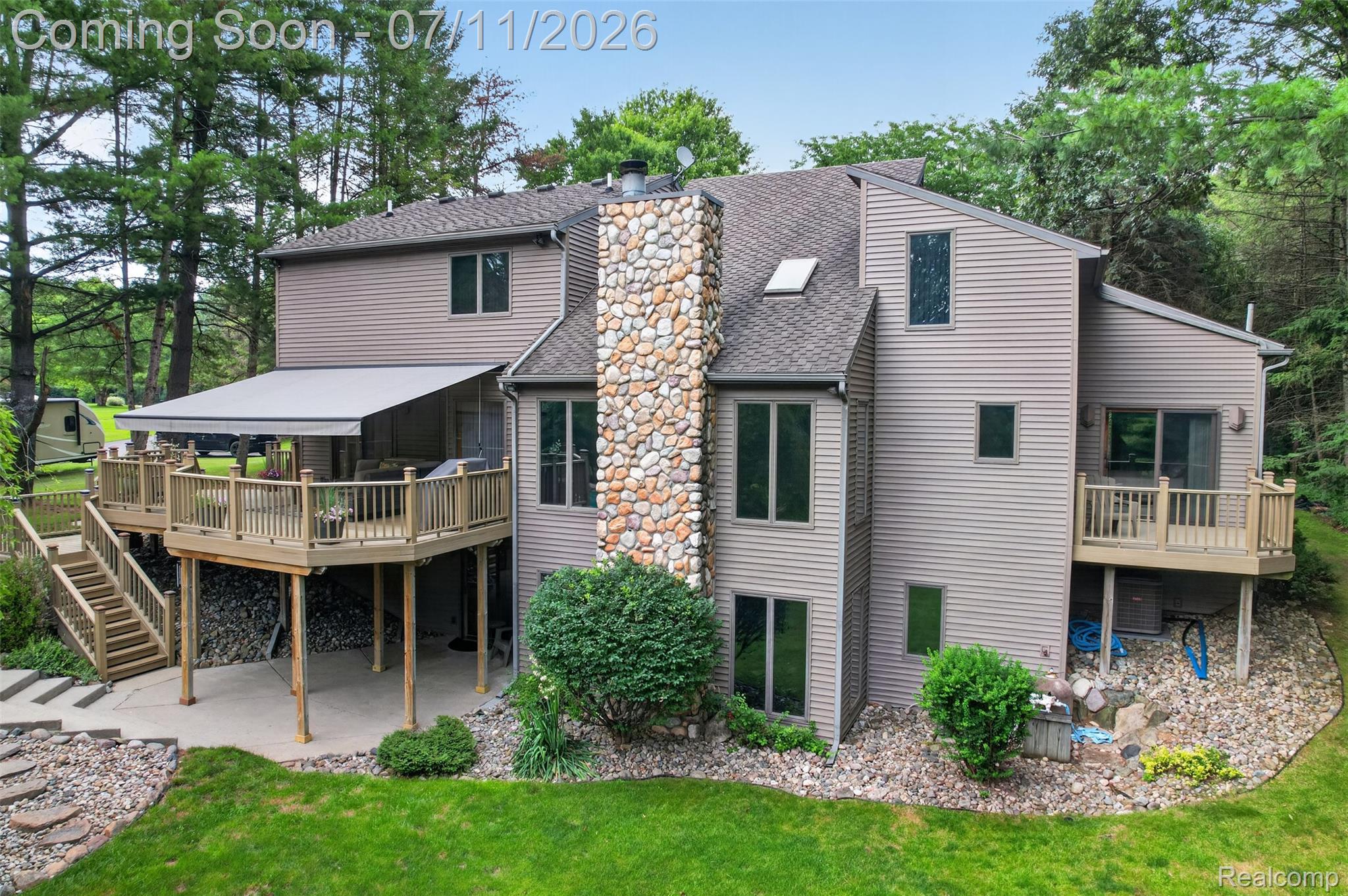7772 Athlone Drive
