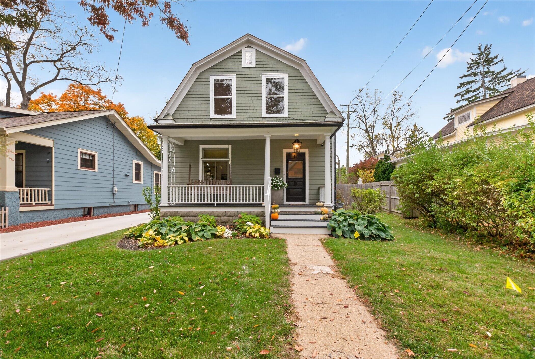 1005 W Liberty Street
