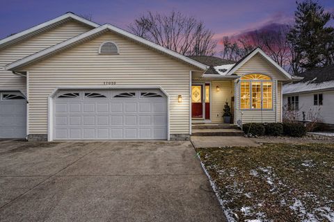 17010 Grandview Drive 19 Ferrysburg City MI 49456