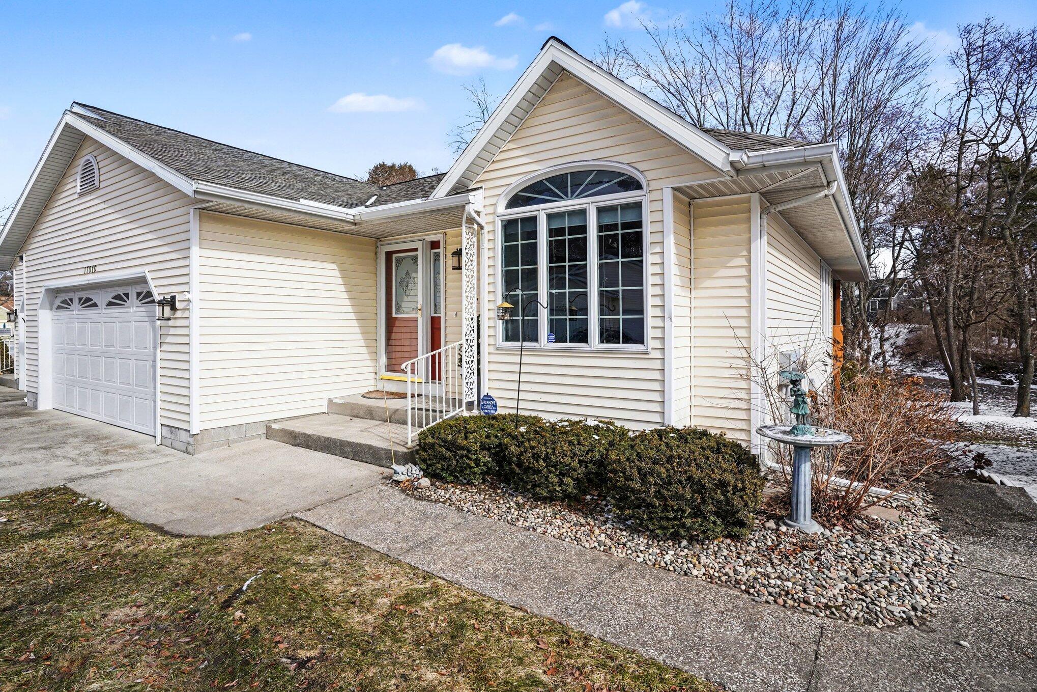 17010 Grandview Drive 19