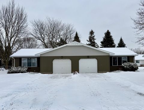 6092 Amanda Drive Saginaw Charter Township MI 48638
