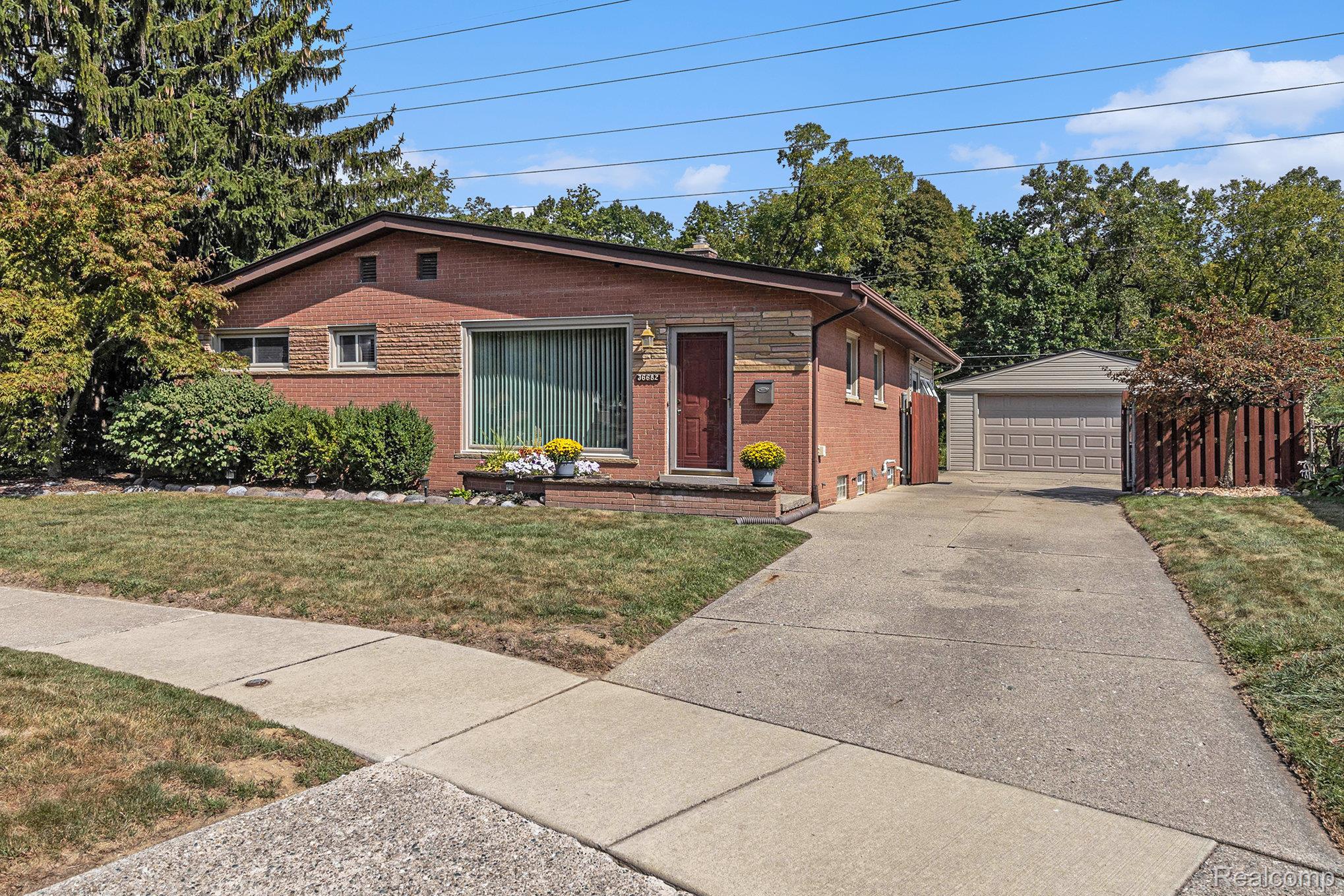 36682 Angeline Circle