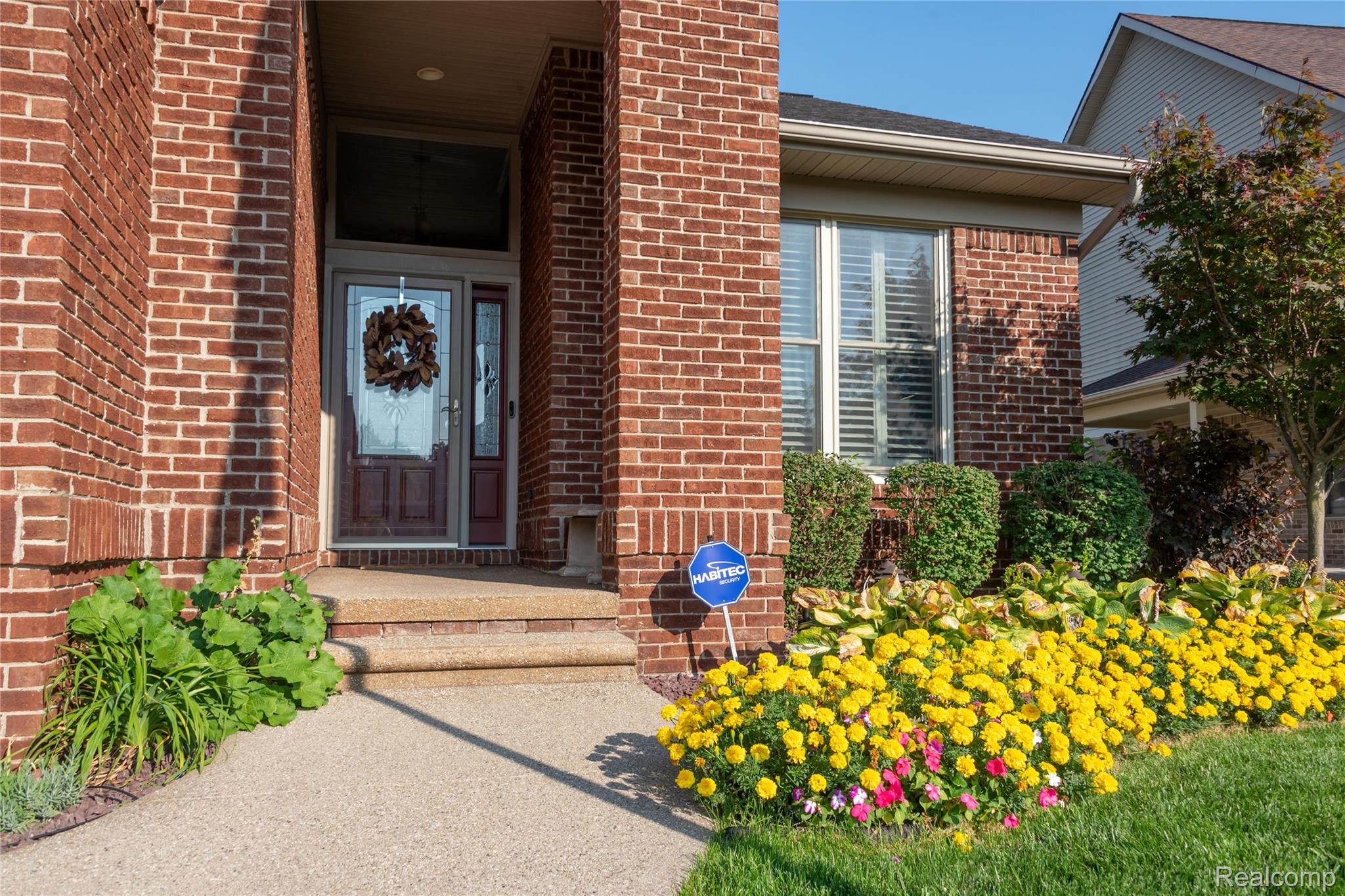 15861 Humphrey Street