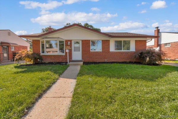 13710 ALGER AVE, WARREN, MI 48088 - Image 3202f209868aaad9640bf6410cccd312/1845557055