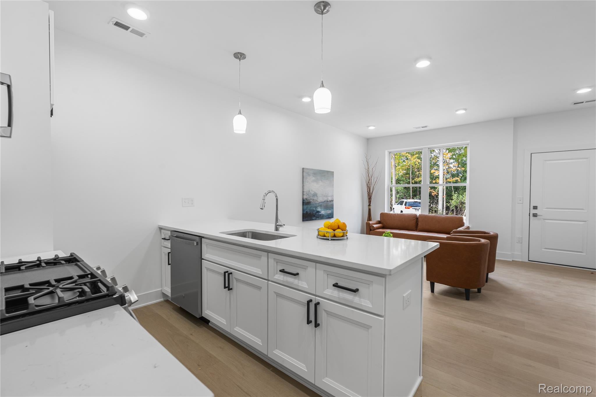 1301 Timberlane Dr