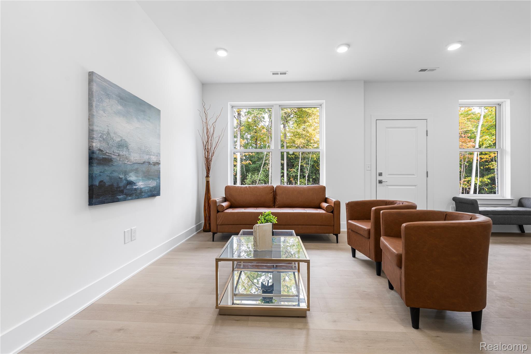1301 Timberlane Dr