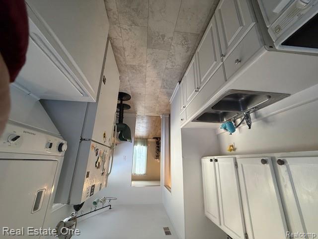 27732 Dartmouth Street