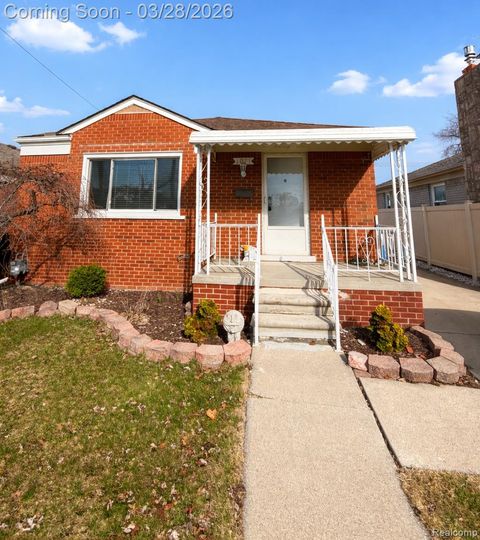 1071 13th Street Wyandotte City MI 48192