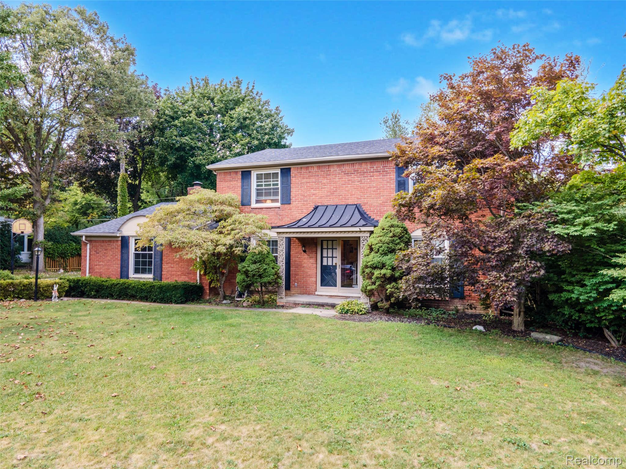 687 Foxhall Road