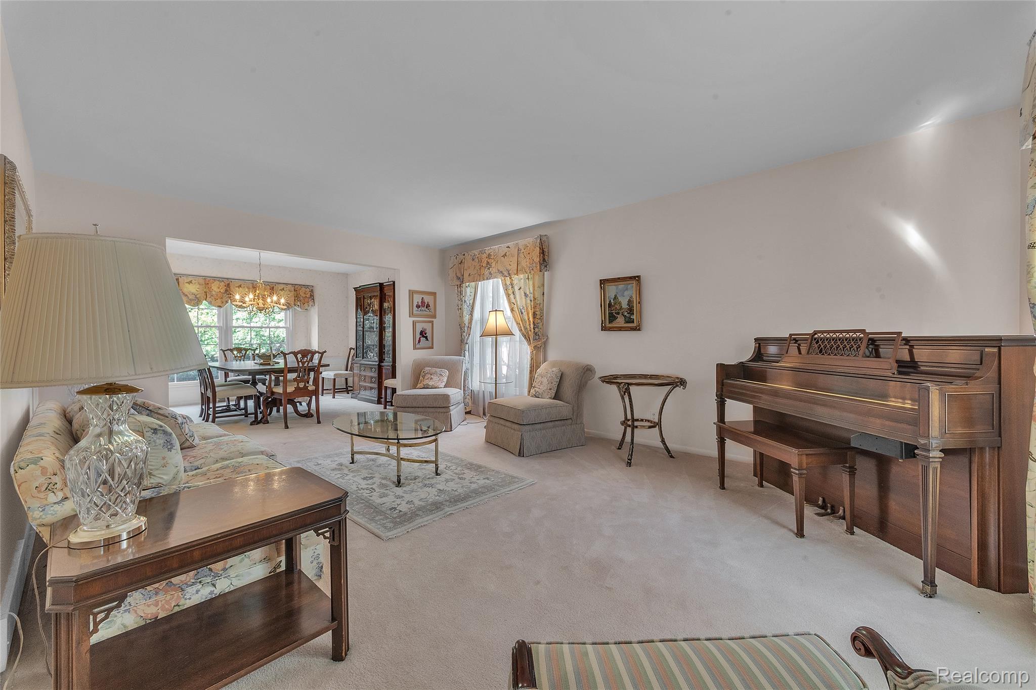 687 Foxhall Road