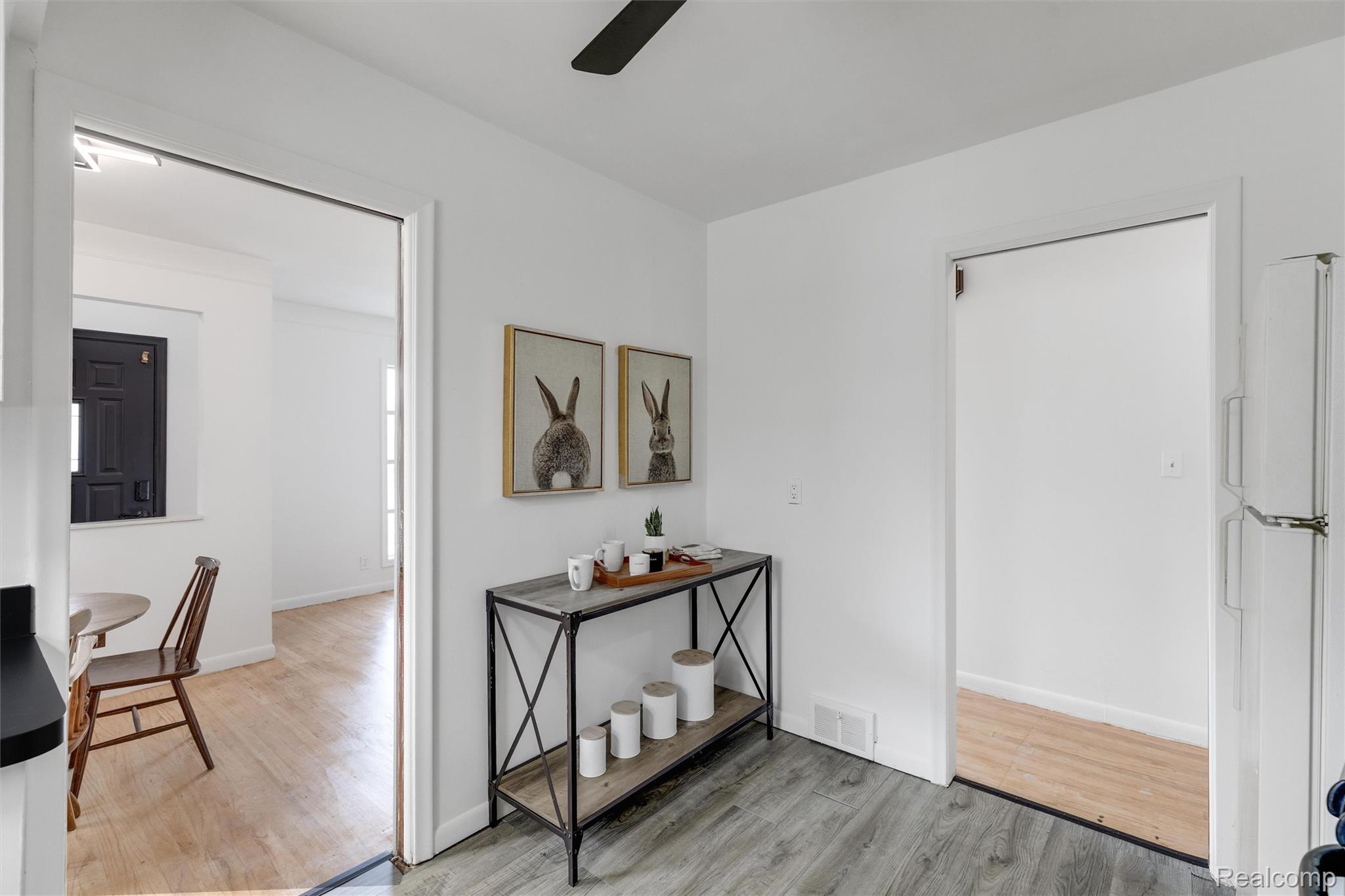 121 W Elmwood Avenue
