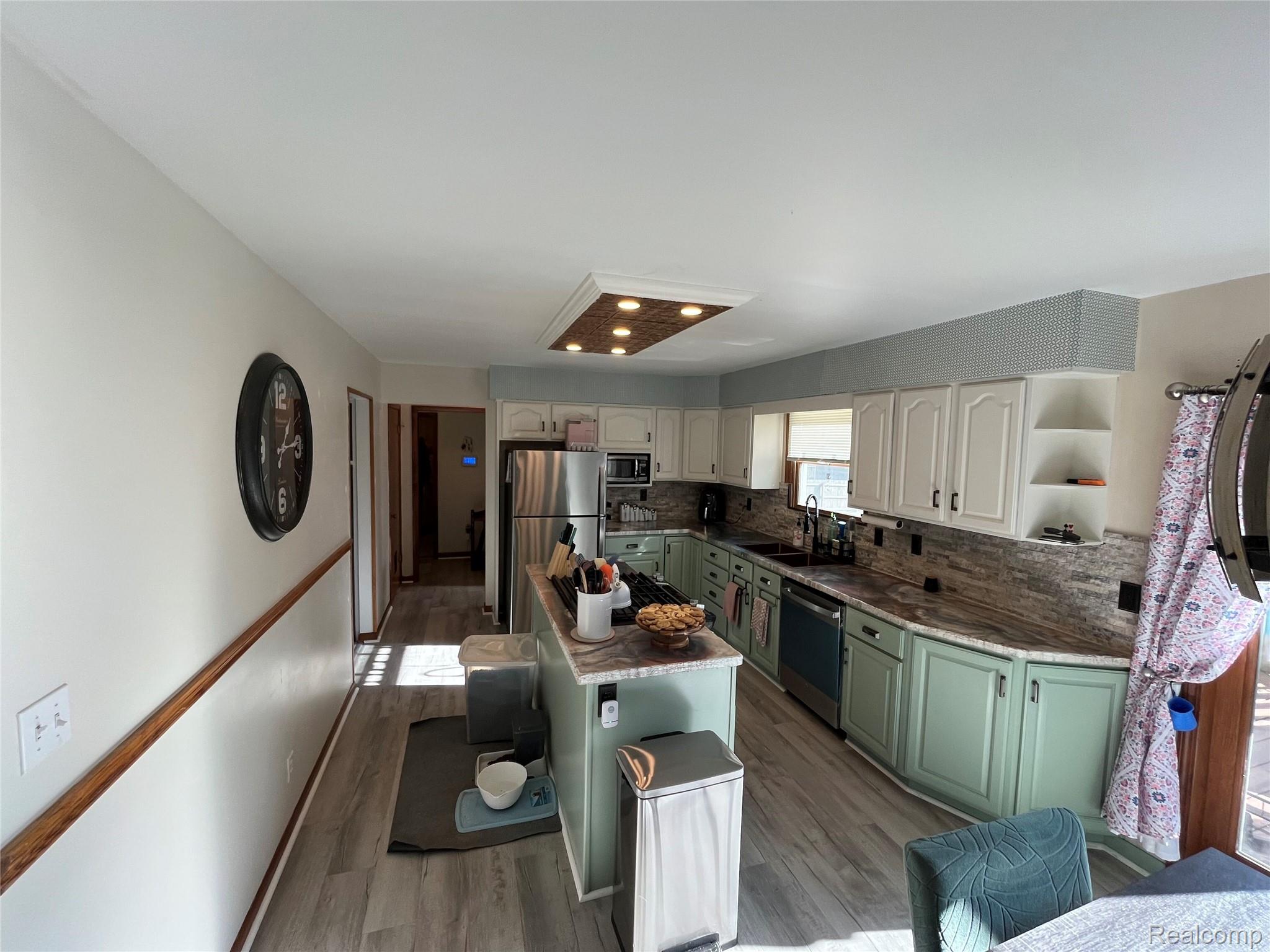 8368 E Lippincott Boulevard