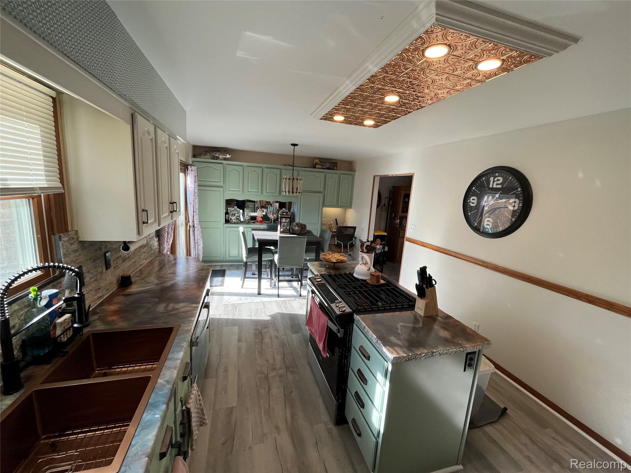 8368 E Lippincott Boulevard