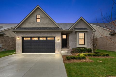 5920 Willow Grove Drive Troy City MI 48085