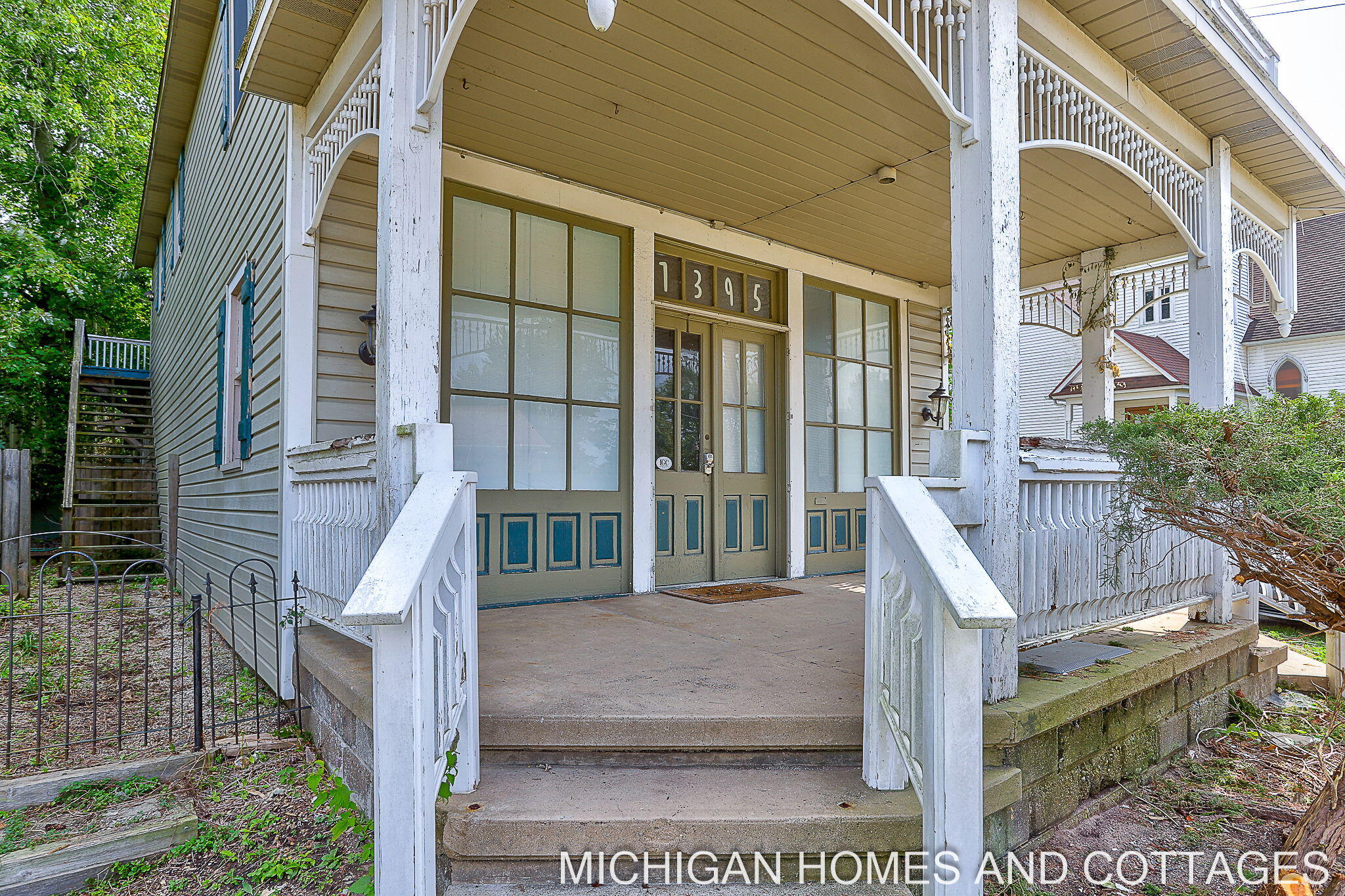 1395 Blue Star Highway