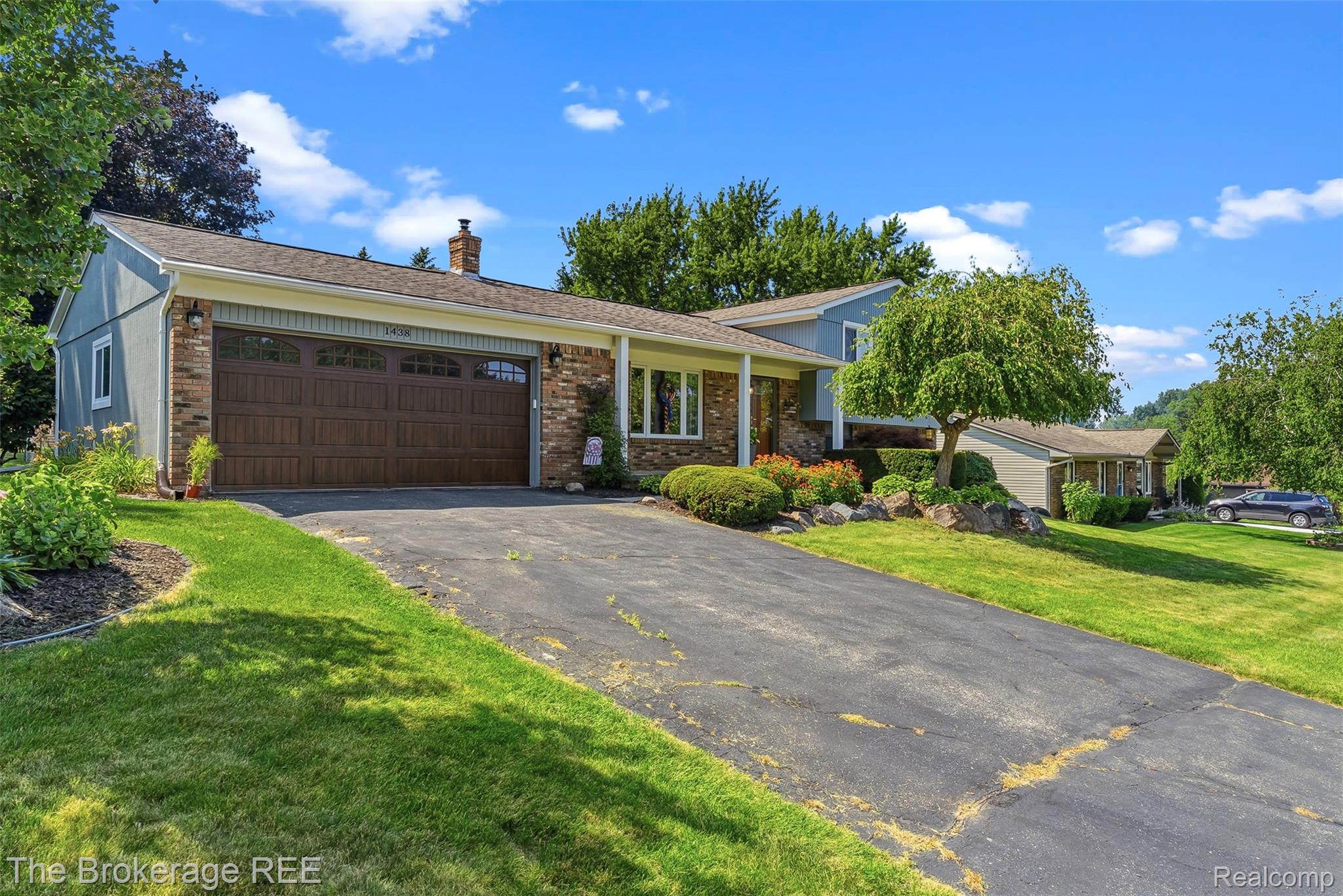 1438 Lynnwood Lane