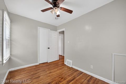 Tiny photo for 20026 Fenmore Street, Detroit City, MI 48235 (MLS # 20261039272)