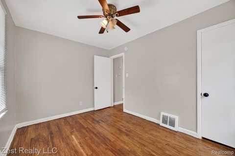 Tiny photo for 20026 Fenmore Street, Detroit City, MI 48235 (MLS # 20261039272)