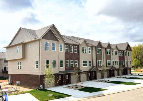 1687 PINECROFT Lane Howell Township Livingston MI 48855