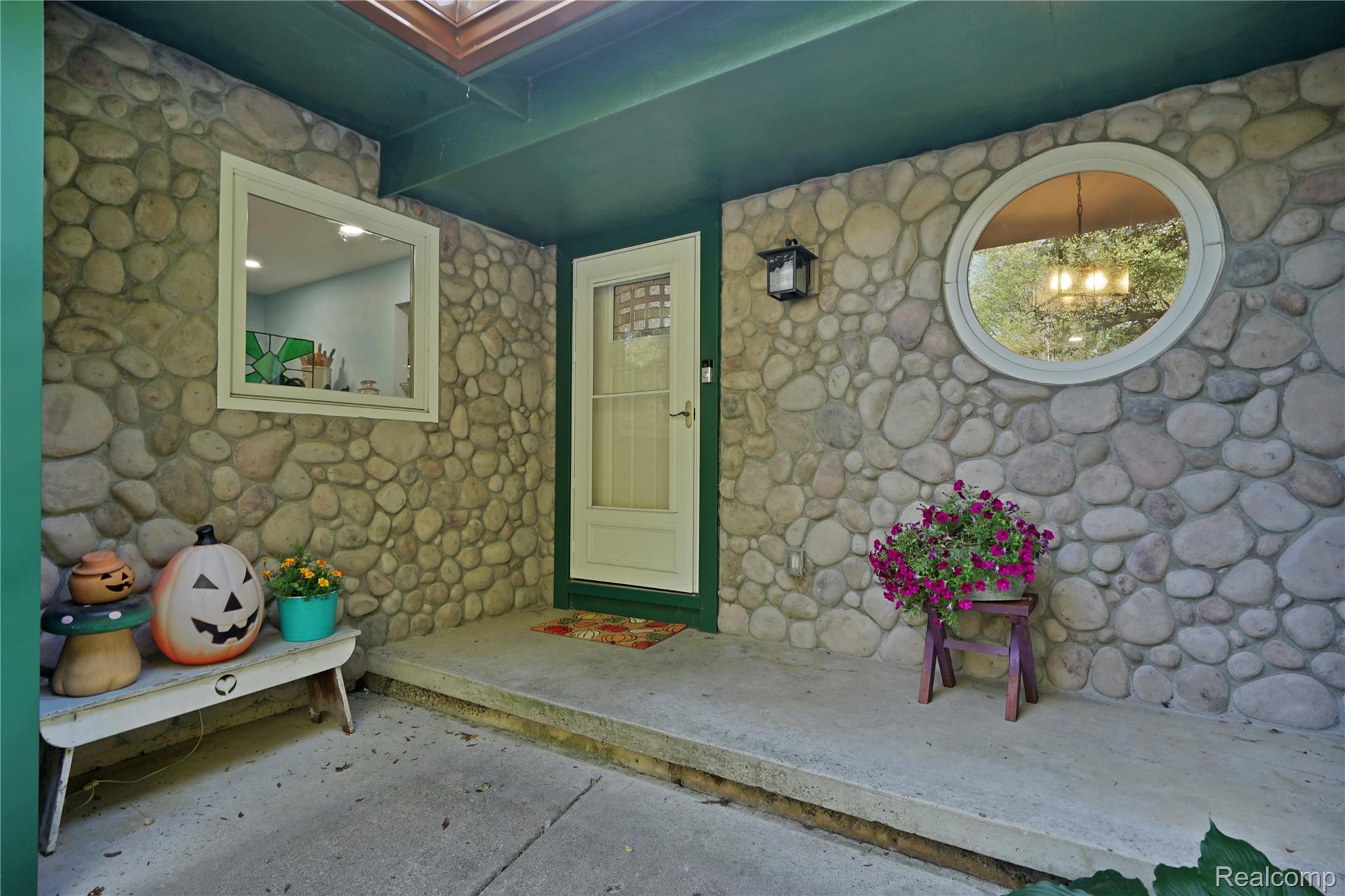 3738 Winterwood Drive