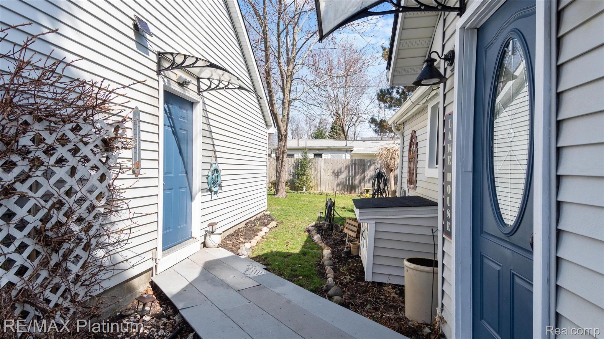 1008 Sunrise Park Street