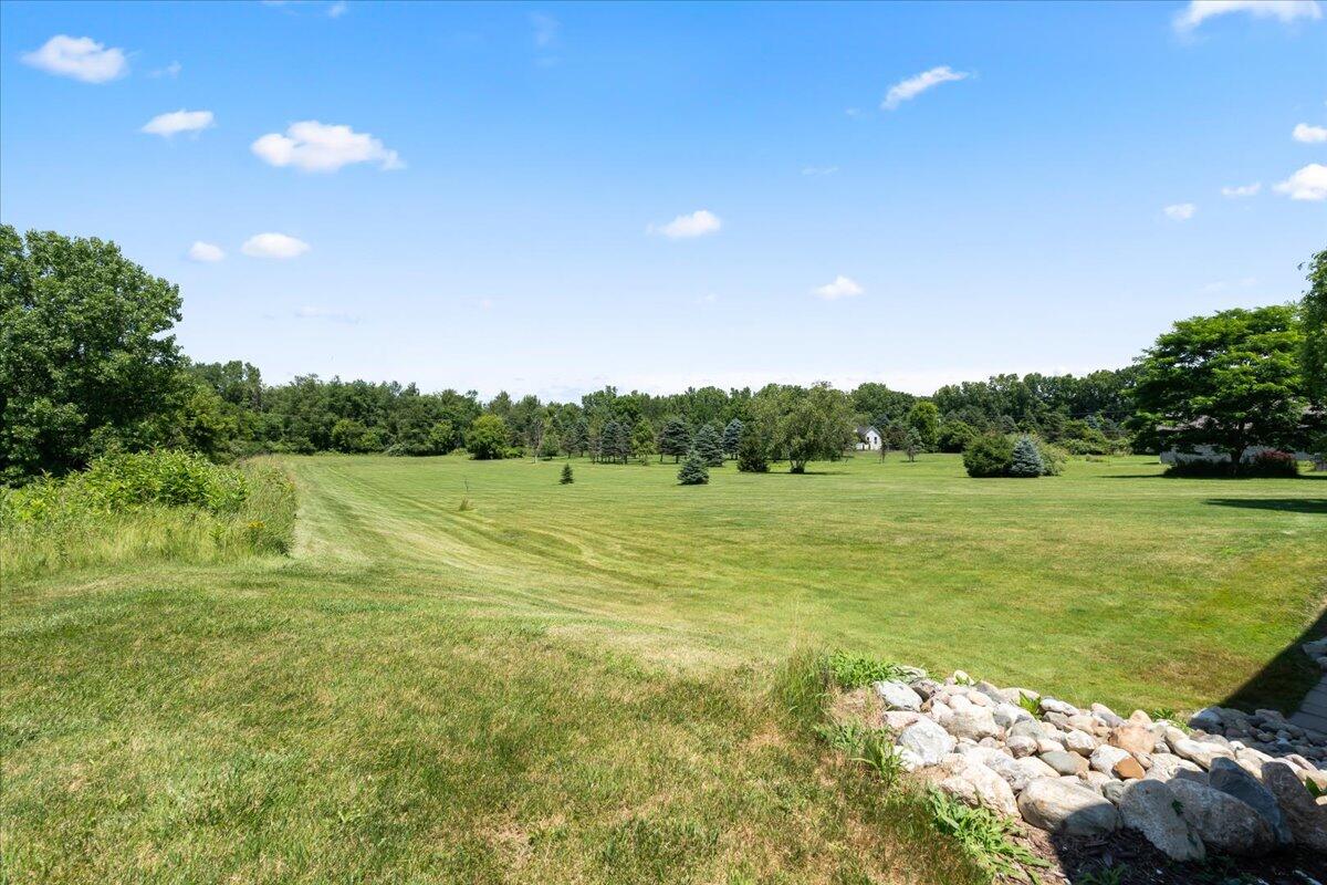 7350 N Territorial Road