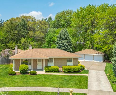40840 Michael Street Clinton Charter Township Macomb MI 48038