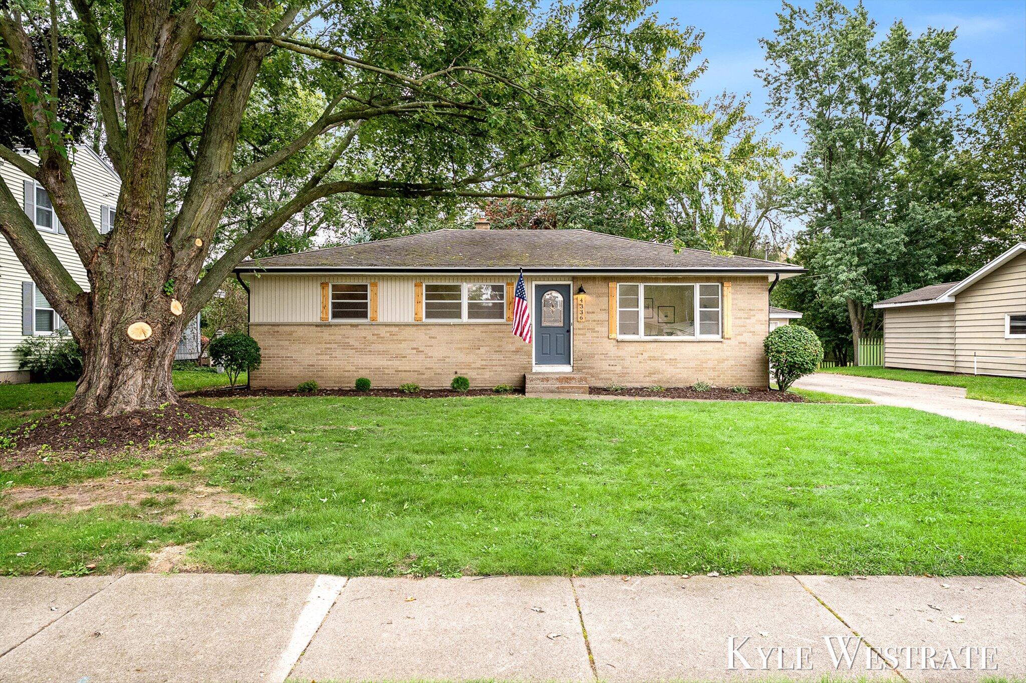 4336 42nd Street SW