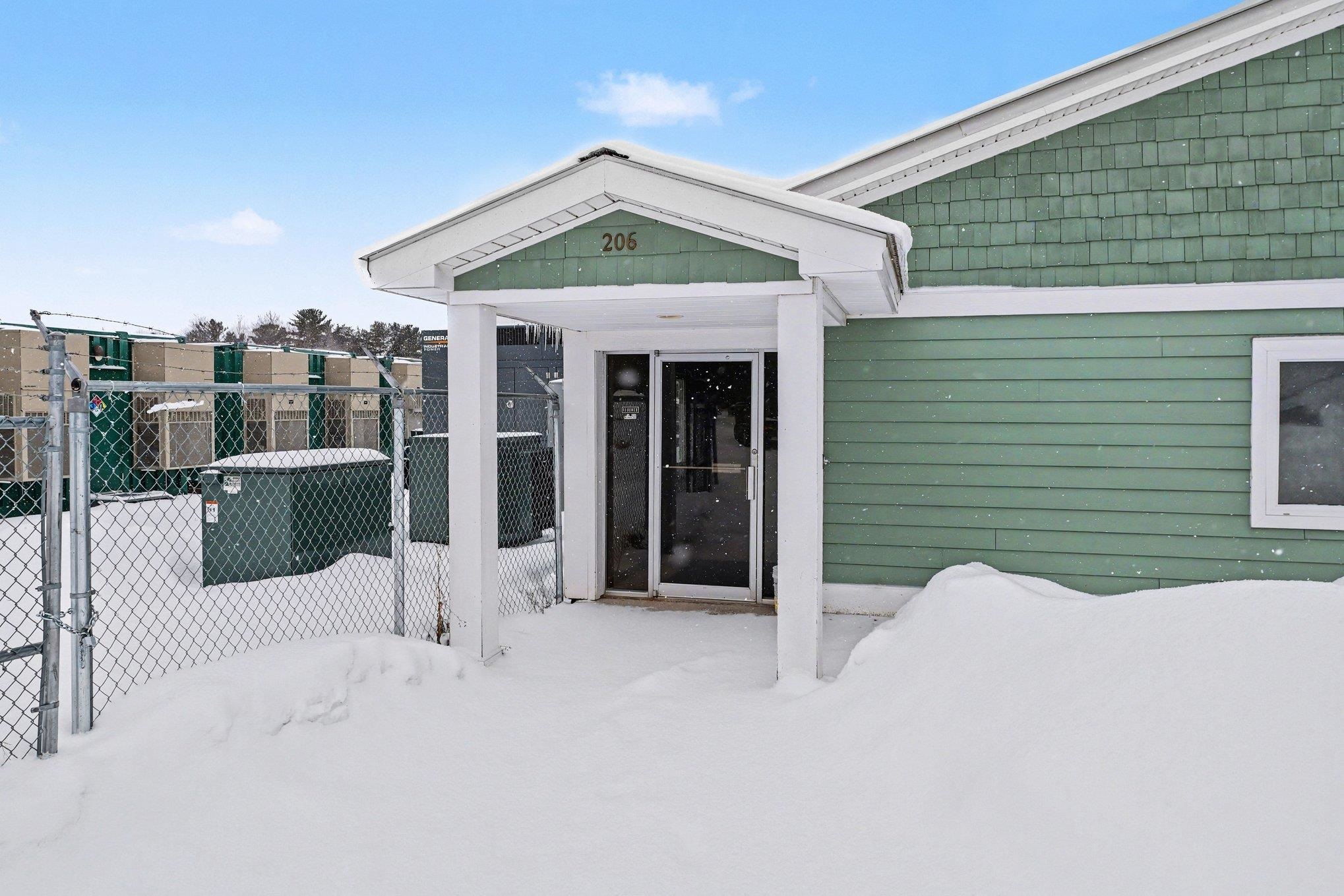 206 E Park Drive
