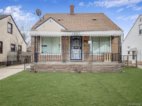 Photo of 6395 Stahelin Avenue, Detroit City, MI 48228 (MLS # 20261085311)