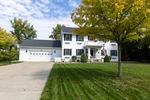 5800 Dunrovin Drive Saginaw Charter Township MI 48638