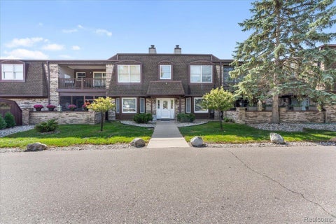 Photo for 8533 MATHIAS Drive 35