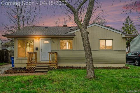 23578 Blackett Avenue Warren City MI 48089