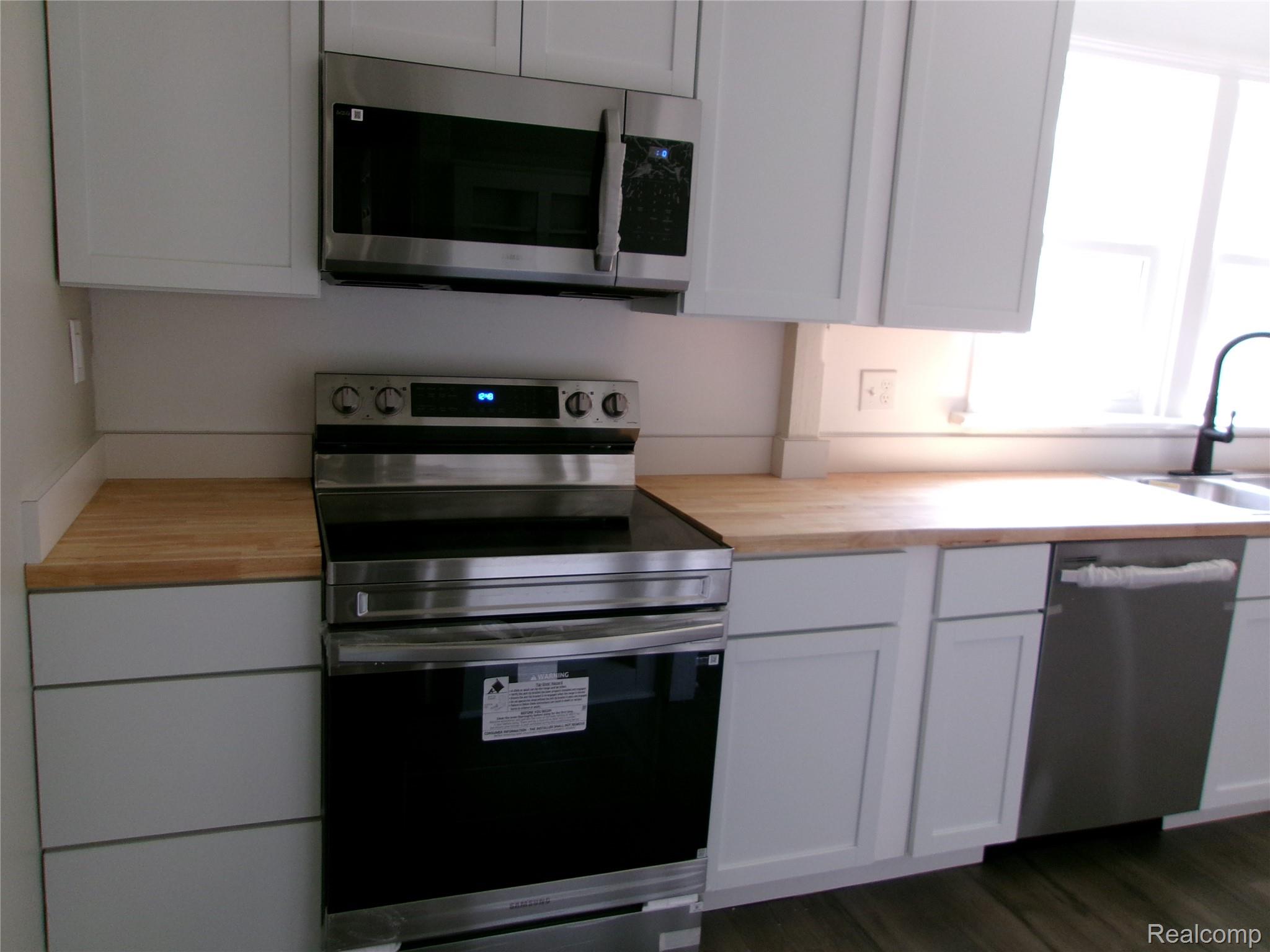 216 E Washington Street