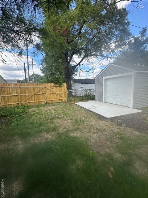 Tiny photo for 1917 Keppen Boulevard, Lincoln Park City, MI 48146 (MLS # 20261020253)