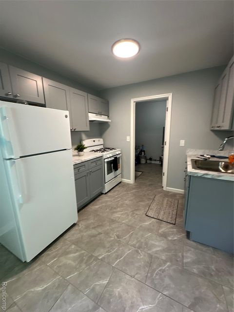 Tiny photo for 1917 Keppen Boulevard, Lincoln Park City, MI 48146 (MLS # 20261020253)