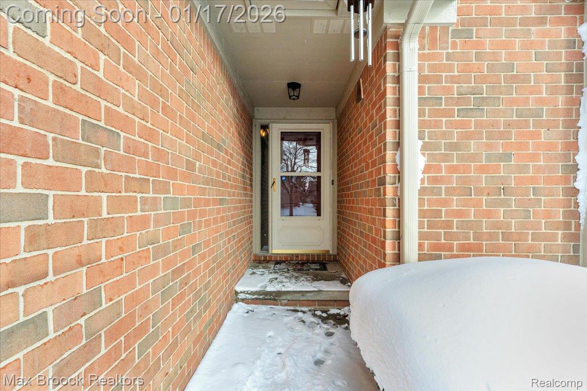 2115 Oakbrook Boulevard