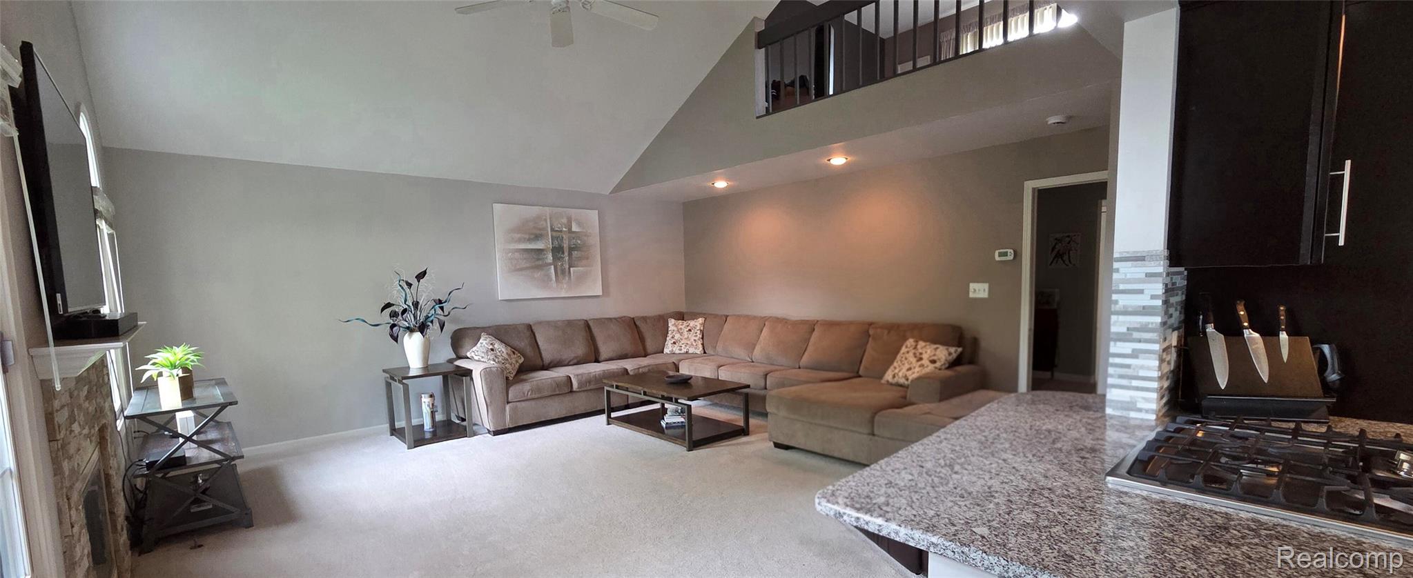 1004 Elmwood Drive